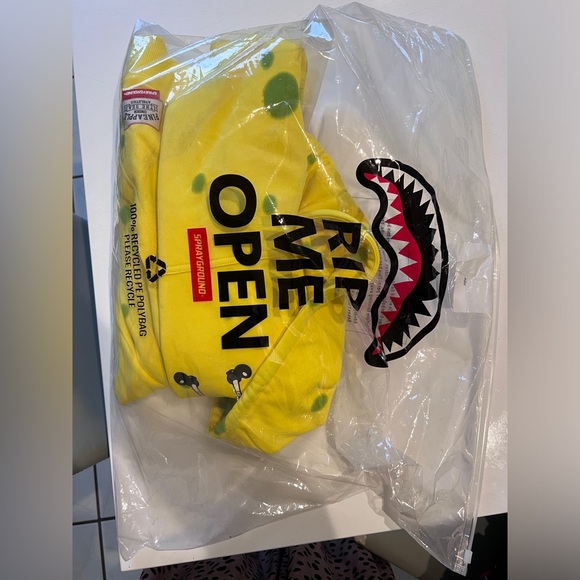 NWT Sprayground SPONGEBOB SPONGE HOODIE - Picture 5 of 5